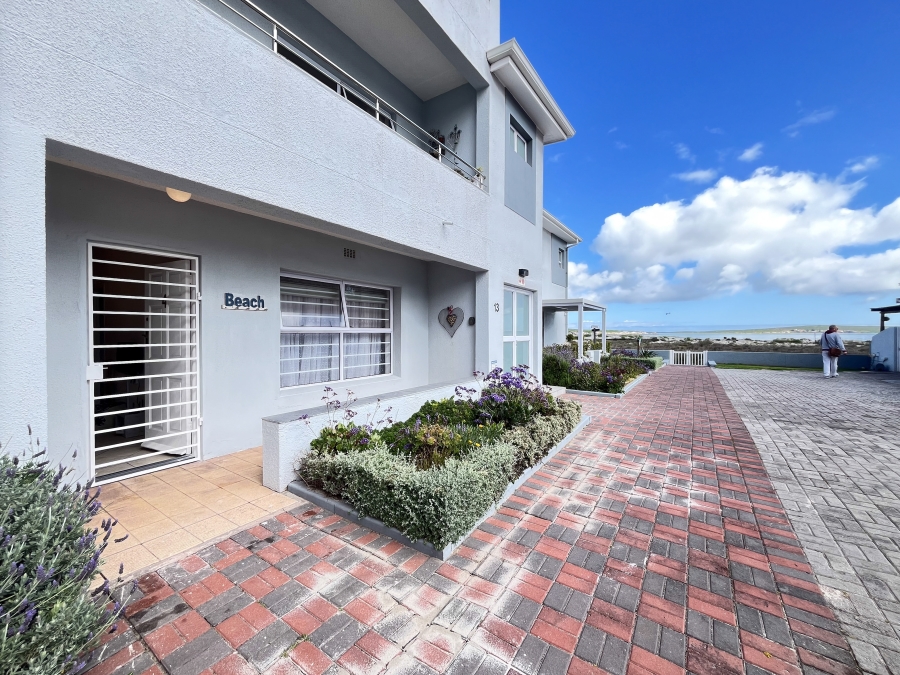 To Let 2 Bedroom Property for Rent in Middedorp Western Cape